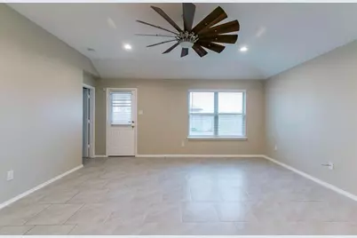 502 Poppy Field Court, Rosharon, TX 77583 - Photo 4