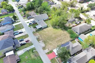 8226 Cannon St, Houston, TX 77051 - Photo 10