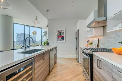 3333 Lake Street #14J, Houston, TX 77098 - Photo 12
