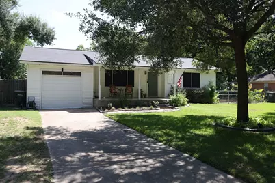 1316 Kathy Avenue, Sealy, TX 77474 - Photo 2