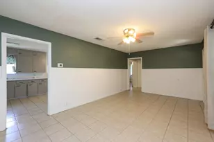 1316 Kathy Ave, Sealy, TX 77474 - Photo 6