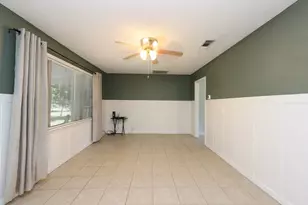 1316 Kathy Ave, Sealy, TX 77474 - Photo 4
