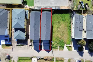 410 E 41st St, Houston, TX 77022 - Photo 2