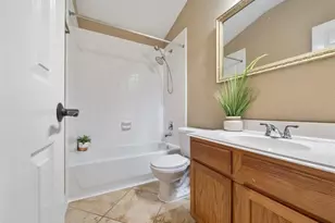 2012 Roaring Springs Dr, Pearland, TX 77584 - Photo 8
