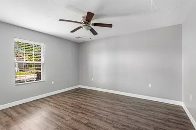 520 E Defee Avenue, Baytown, TX 77520 - Photo 16