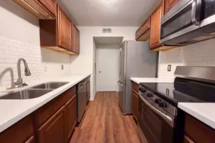 6606 De Moss Dr, Houston, TX 77074 - Photo 2