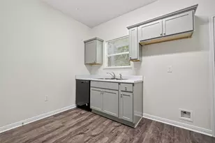 6605 Landor St, Houston, TX 77028 - Photo 16