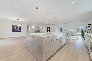 1830 Locksford St, Houston, TX 77008 - Photo 2