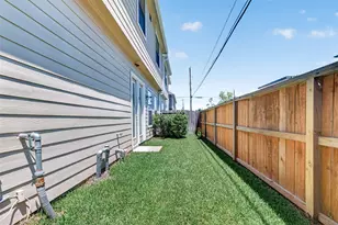 7804 Janak Dr, Houston, TX 77055 - Photo 26