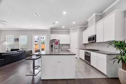 7804 Janak Drive #B, Houston, TX 77055 - Photo 8