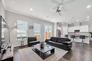 7804 Janak Dr, Houston, TX 77055 - Photo 14
