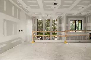 7508 Creekwood Dr, Houston, TX 77063 - Photo 20