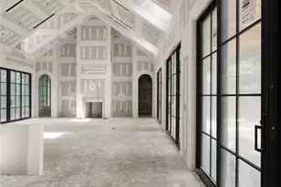 7508 Creekwood Dr, Houston, TX 77063 - Photo 12