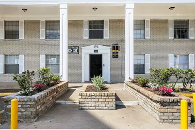 8800 Gulf Freeway #13, Houston, TX 77017 - Photo 2