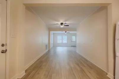 903 N Glendale Street, Hallettsville, TX 77964 - Photo 6