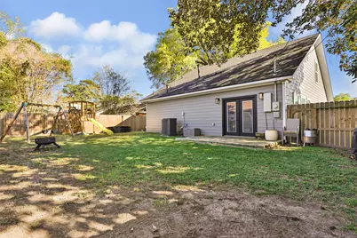 2201 Maple Avenue, Liberty, TX 77575 - Photo 32