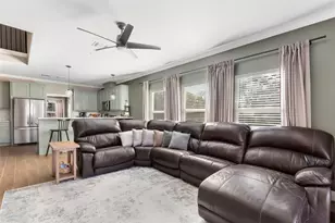 2201 Maple Ave, Liberty, TX 77575 - Photo 24