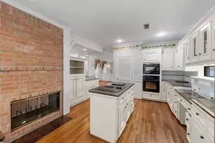 2910 Chaucer Dr, Montgomery, TX 77356 - Photo 18