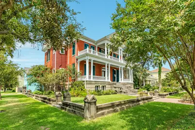 1428 Ball, Galveston, TX 77550 - Photo 6