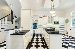 1428 Ball, Galveston, TX 77550 - Photo 16