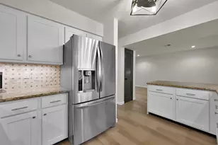 2171 E Settlers Way, The Woodlands, TX 77380 - Photo 10