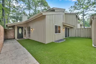 2171 E Settlers Way, The Woodlands, TX 77380 - Photo 2