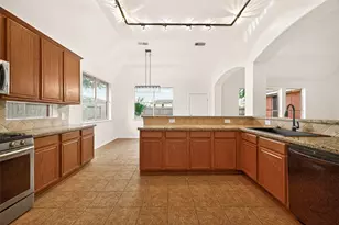 17415 Memorial Crest Dr, Spring, TX 77379 - Photo 10