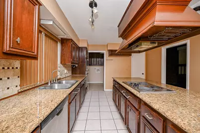 17306 Beaver Springs Drive, Houston, TX 77090 - Photo 12