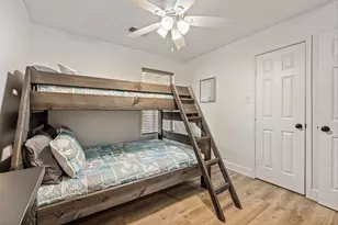 1602 55th St, Galveston, TX 77551 - Photo 32