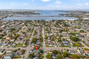 1602 55th St, Galveston, TX 77551 - Photo 8