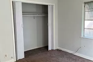 7634 S Hall St, Houston, TX 77028 - Photo 4