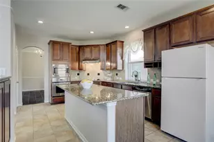 13419 Sunset Bay Ln, Pearland, TX 77584 - Photo 10