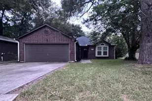 600 Spruce Dr, Conroe, TX 77302 - Photo 2