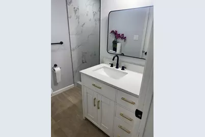 8226 Darlington Dr Drive #A, Houston, TX 77028 - Photo 10