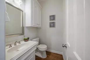 11918 Queensbury Ln, Houston, TX 77024 - Photo 24