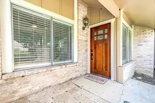 11643 Village Pl Dr, Houston, TX 77077 - Photo 4