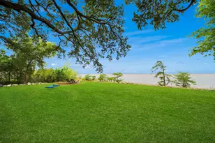 205 Lakeway Circle, Anahuac, TX 77514 - Photo 38