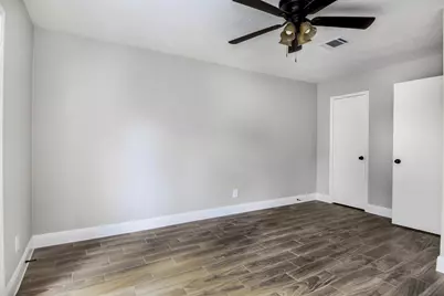 7426 Aljean Lane, Pasadena, TX 77536 - Photo 10