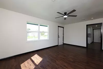 9015 Vinearbor Street, Houston, TX 77033 - Photo 28