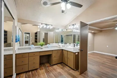 5914 Bermuda Dunes Drive, Houston, TX 77069 - Photo 32