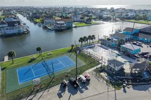 3815 Antascosa Key Dr, Galveston, TX 77554 - Photo 30