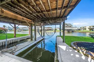 3815 Antascosa Key Dr, Galveston, TX 77554 - Photo 8