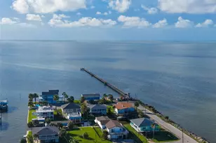 3815 Antascosa Key Dr, Galveston, TX 77554 - Photo 34