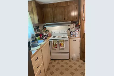 1407 N Sycamore Drive, Huntsville, TX 77340 - Photo 8