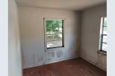 343 NW Martin Luther King Drive, De Kalb, TX 75559 - Photo 14