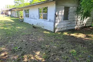 343 NW Martin Luther King Dr, De Kalb, TX 75559 - Photo 6