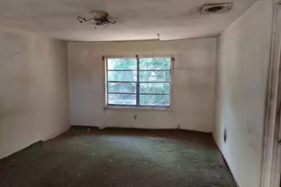 343 NW Martin Luther King Dr, De Kalb, TX 75559 - Photo 8