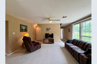 114 Edgewater Street, Clute, TX 77531 - Photo 14