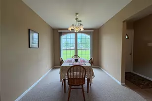 114 Edgewater St, Clute, TX 77531 - Photo 10