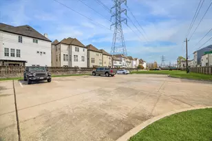 1514 Canter Bayou Way, Houston, TX 77043 - Photo 20